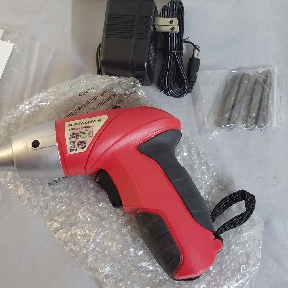 4.8V Cordless Rechargeable Screwdriver 4 Bits Charger New in Box